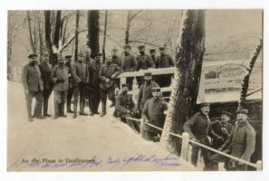Gumbinnen, Stadt, Kreis Gumbinnen Gumbinnen, An der Pissa, Soldaten im Winter Gumbinnen, 1. Weltkrieg