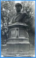 Königsberg (Pr.), Stadtkreis Königsberg Paradeplatz Königsberg (Pr.), Thälmannbüste auf dem Sockel des Kantdenkmals Königsberg, Zweiter Weltkrieg und das Ende