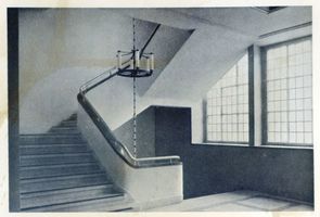 Königsberg (Pr.), Stadtkreis Königsberg General-Litzmann-Straße (fr. Fuchsberger Chaussee bzw. Stresemannstraße) 27-33 Königsberg, Vorderhufen, Raiffeisenhaus, Haupttreppenhaus Кёнигсберг, Форерхуфен, дом Райффайзена, главная лестничная клетка