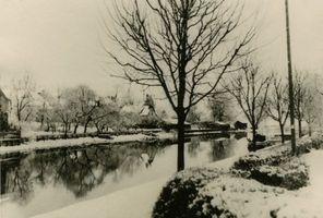 Johannisburg, Kreis Johannisburg Johannisburg, an der Galinde im Winter Johannisburg (Kreis), nicht verortete Bildmotive