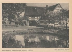 Lenzen, Kreis Elbing Lenzen, Bauernhaus mit Fachwerkvorlaube 