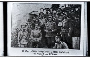Tilsit, Stadt, Stadtkreis Tilsit Tilsit, Der russische Oberst Wulkow (270. Inf.-Reg.) im Kreise seiner Offiziere Тильзит, русский полковник Вулков (270-й пехотный полк) в кругу своих офицеров
