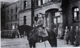 Tilsit, Stadt, Stadtkreis Tilsit Hohe Straße Tilsit, Oberst Lisack, Regimentskommandeur des 1. Reiterregiments 