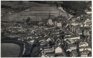 Insterburg, Stadt, Stadtkreis Insterburg Insterburg, Alter Markt mit Lutherkirche, Luftbild Insterburg, Lutherkirche