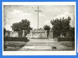 Angerburg Kr. Angerburg, Stadt, Kreis Angerburg Angerburg Kr. Angerburg, Heldenfriedhof, Gedenkkreuz IV Ангербург, уезд Ангербург, кладбище героев, памятный крест, IV