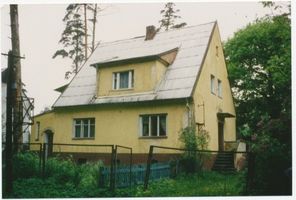 Metgethen, Ort und Bahnstation, Stadtkreis Königsberg Postweg 13 Metgethen, Ortsteil Villenkolonie, Postweg 13 Metgethen, Häuser früher und heute