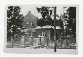 Metgethen, Ort und Bahnstation, Stadtkreis Königsberg Eichenweg 19-21 Metgethen, Eichenweg 19-21, Haus Störmer Метгетен, Айхенвег, 19-21, дом Штёрмер