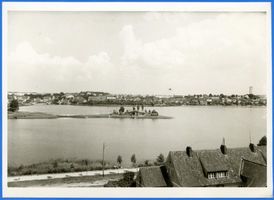 Nikolaiken Kr. Sensburg, Kreis Sensburg Nikolaiken Kr. Sensburg, Gesamtansicht mit Insel Николайкен, р-н Зенсбург, общий вид с островом