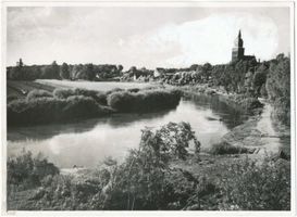 Schippenbeil, Kreis Bartenstein Schippenbeil, Partie an der Alle, Ortsansicht mit Kirche 