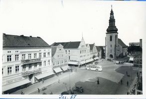 Insterburg, Stadt, Stadtkreis Insterburg Alter Markt Insterburg, Alter Markt mit Lutherkirche VIII Insterburg, Lutherkirche