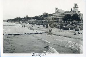 Cranz Kr. Samland, Ort, Kreis Samland Cranz Kr. Samland, Strand mit Hotel Monopol X Cranz, Strandpromenade