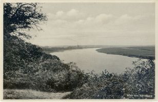 Ragnit, Kreis Tilsit-Ragnit Ragnit, Memelstrom und Zellstofffabrik, Blick vom Schloßberg II Рагнит, река Мемель и целлюлозный завод, вид с Замковой горы, II