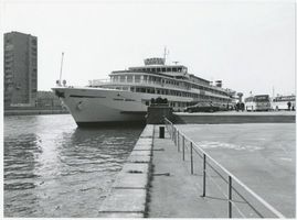 Königsberg (Pr.), Stadtkreis Königsberg Königsberg, Hotelschiff  Hansa  auf dem Pregel Кёнигсберг, гостиничное судно «Ганза» на Прегеле