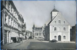Zinten, Kreis Heiligenbeil Zinten, Markt mit Rathaus 