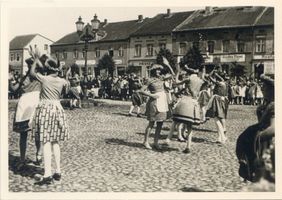Gilgenburg, Kreis Osterode Gilgenburg, Schulfest auf dem Markt 