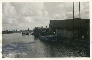 Labiau, Kreis Labiau Labiau, Hafen am Bollwerk mit Dampfer  Lotte  Labiau, Orte im Kreis