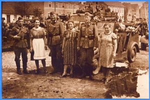 Friedrichshof Kr. Ortelsburg, Kreis Ortelsburg Friedrichshof, Soldaten in der Stadt 