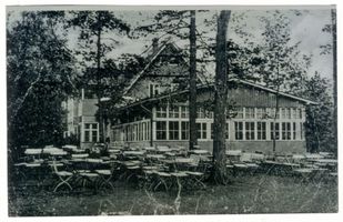 Bärwalde, Ort, Kreis Samland Bärwalde, Waldschlößchen, Gartenseite 