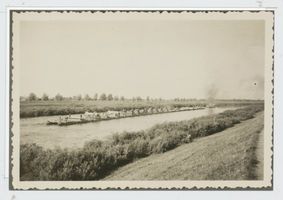  Schleppzug auf der Gilge Elchniederung, Gilge (Fluß)