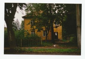 Metgethen, Ort und Bahnstation, Stadtkreis Königsberg Adolf-Hitler-Weg 18 Metgethen,  Adolf-Hitler-Weg, Haus der Eckerleinschen Erbengemeinschaft Metgethen, Häuser früher und heute