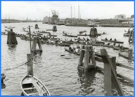 Königsberg (Pr.), Stadtkreis Königsberg Königsberg (Pr.), Ruderer am Hafen 