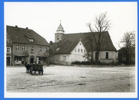 Hohenstein Kr. Osterode, Stadt, Kreis Osterode Hohenstein i. Ostpr., Marktplatz mit Kirche Хоэнштайн (Вост. Прус.), рыночная площадь с церковью