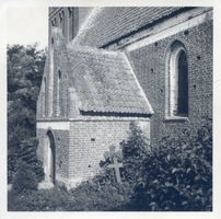Falkenau, Kreis Bartenstein Falkenau, Kirche mit Friedhof 