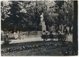 Lyck, Stadt, Kreis Lyck Lyck, Park mit Denkmal 