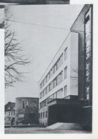 Königsberg (Pr.), Stadtkreis Königsberg Beethovenstraße Königsberg, Beethovenstraße - Loewe Ecke, Mädchengewerbeschule, Haupteingang Кёнигсберг, Бетховенштрассе — угол Лёве, девичья ремесленная школа, главный вход
