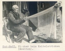  Kurisches Haff, Fischer beim Keitelstricken Kurisches Haff, Fischerei