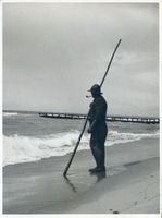  Kurische Nehrung, Bernsteinfischer am Ostseestrand V Куршская коса, ловцы янтаря на балтийском пляже, V