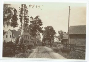 Oberschwalben, Kreis Insterburg Oberschwalben, Zufahrt zum Hof Endruweit 