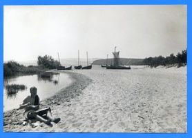 Nidden, Kreis Memel Nidden, Landschaftsmaler im Dünensand Нидден, пейзажист на дюнном песке