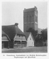 Leunenburg, Kreis Rastenburg Leunenburg, Laubenhäuser der Gräflich Eulenburgschen Begüterungen und Pfarrkirche 