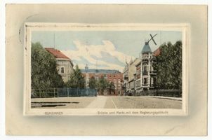 Gumbinnen, Stadt, Kreis Gumbinnen Bismarckstraße (fr. Tilsiter Straße) Gumbinnen, Brücke und Markt mit dem Regierungsgebäude I Gumbinnen, Regierung