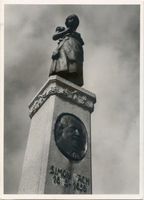 Memel, Stadt, Stadtkreis Memel Memel, Ännchen von Tharau auf dem Simon-Dach-Brunnen II Мемель, Аннхен из Тарау на фонтане Симона Даха, II