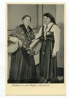  Großes Moosbruch, Mädchen aus dem Großen Moosbruch in Tracht 