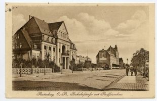 Rastenburg, Stadt, Kreis Rastenburg Rastenburg, Bahnhofstraße mit Raiffeisenhaus IV Растенбург, Банхофштрассе с домом Райфайзена, IV