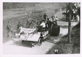 Schwenten, Kreis Angerburg Ogonken, 400 Jahrfeier, Motivwagen Mähbinder 