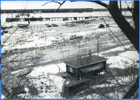 Neukuhren, Kreis Samland Neukuhren, Hafen mit Seefischereistation 