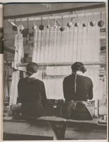 Lyck, Stadt, Kreis Lyck Lyck, Teppichknüpferei, Frauen bei der Arbeit 