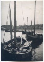 Nidden, Kreis Memel Nidden, Fischerboote im Hafen VII Nidden, Kurenkähne im Hafen und am Haffstrand