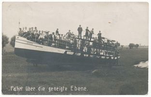  Oberländischer Kanal, Motorschiff  Herta  auf der geneigten Ebene IV Oberlandkanal