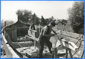 Nidden, Kreis Memel Nidden, Bootswerft, Bau eines Fischerbootes II 