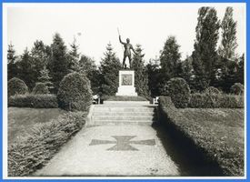 Heilsberg Kr. Heilsberg, Stadt, Kreis Heilsberg Heilsberg Kr. Heilsberg, Kriegerdenkmal 