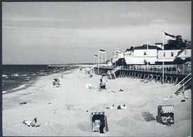 Cranz Kr. Samland, Ort, Kreis Samland Cranz Kr. Samland, Strandpromenade mit Seesteg IV Cranz, Strandpromenade