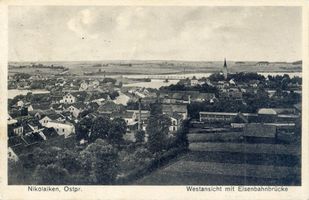 Nikolaiken Kr. Sensburg, Kreis Sensburg Nikolaiken Kr. Sensburg, Westansicht mit Eisenbahnbrücke Masurische Seen