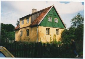 Metgethen, Ort und Bahnstation, Stadtkreis Königsberg Schlageterweg Metgethen, Ortsteil Gartenstadt, Schlageterweg, Durchgang zum Horst-Wessel-Weg Metgethen, Häuser früher und heute