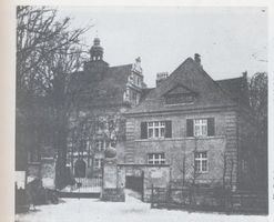 Königsberg (Pr.), Stadtkreis Königsberg Hufenallee 38-42 Königsberg, Hufenallee, Hufengymnasium, aus südwestlicher Sicht, Ecke Tiergartenstraße Königsberg, Stadtteil Hufen