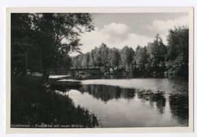 Gumbinnen, Stadt, Kreis Gumbinnen Gumbinnen, Flußpartie mit neuer Brücke Гумбиннен, вид на реке с новым мостом